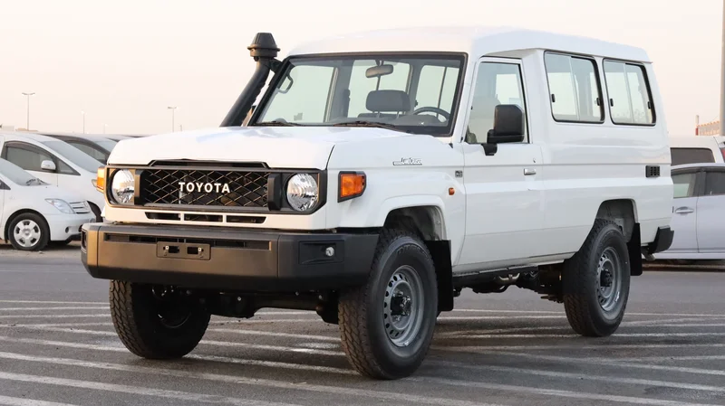 Toyota Land Cruiser 70 Series 3 Doors 4.0 L M/T 2025